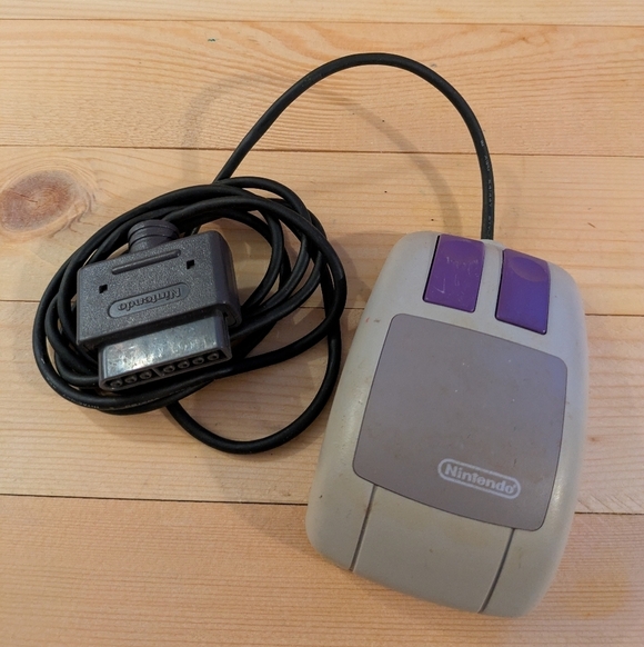 Nintendo Classic Gray and Purple Wired Controller Mouse Pre-owned - Picture 2 of 6